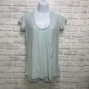James Perse Deep Curved V-Neck Tee NWT Retail $95.